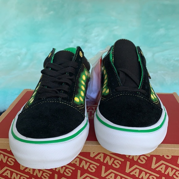 VANS OLD SKOOL PRO SHAKE JUNT Black/White WMNS - Picture 9 of 17
